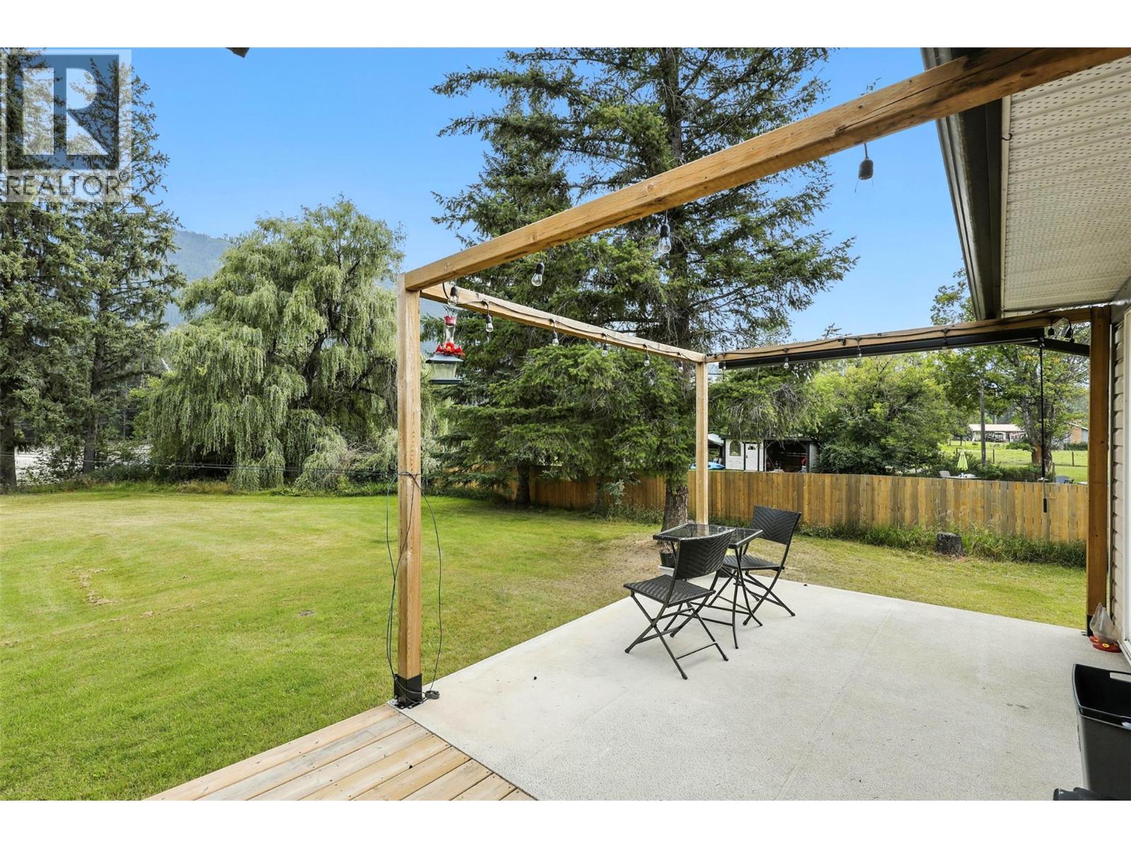 1653 Birch Island Lost Creek Road, Clearwater