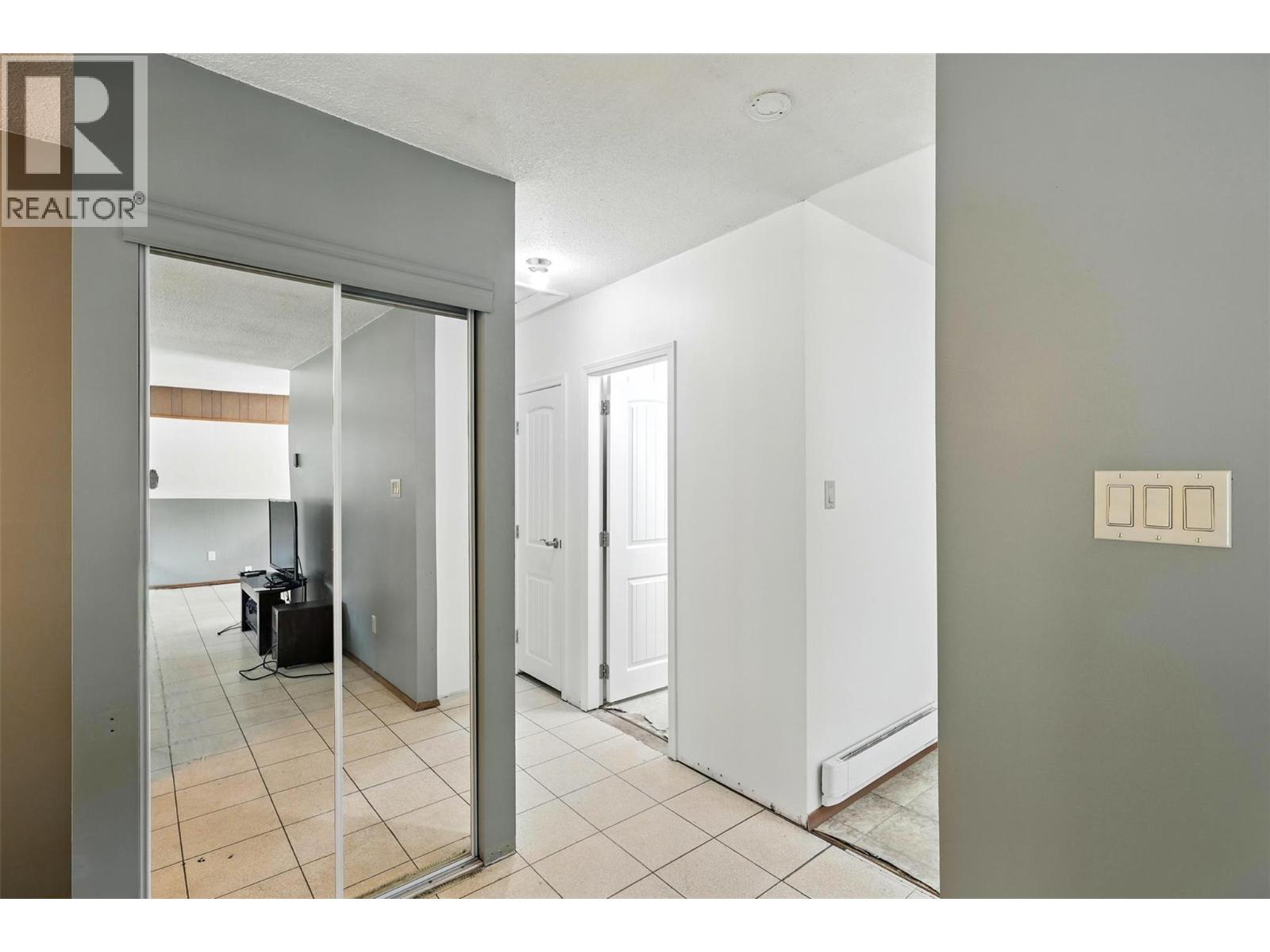 1653 Birch Island Lost Creek Road, Clearwater