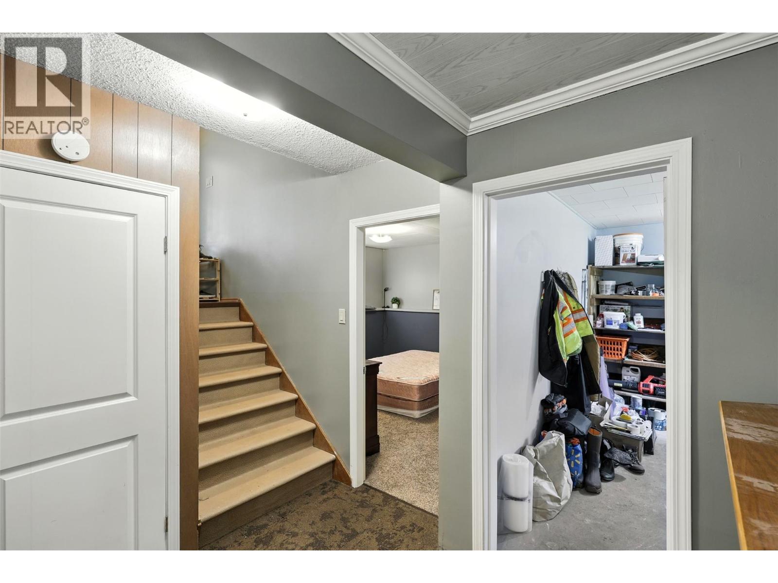 1653 Birch Island Lost Creek Road, Clearwater