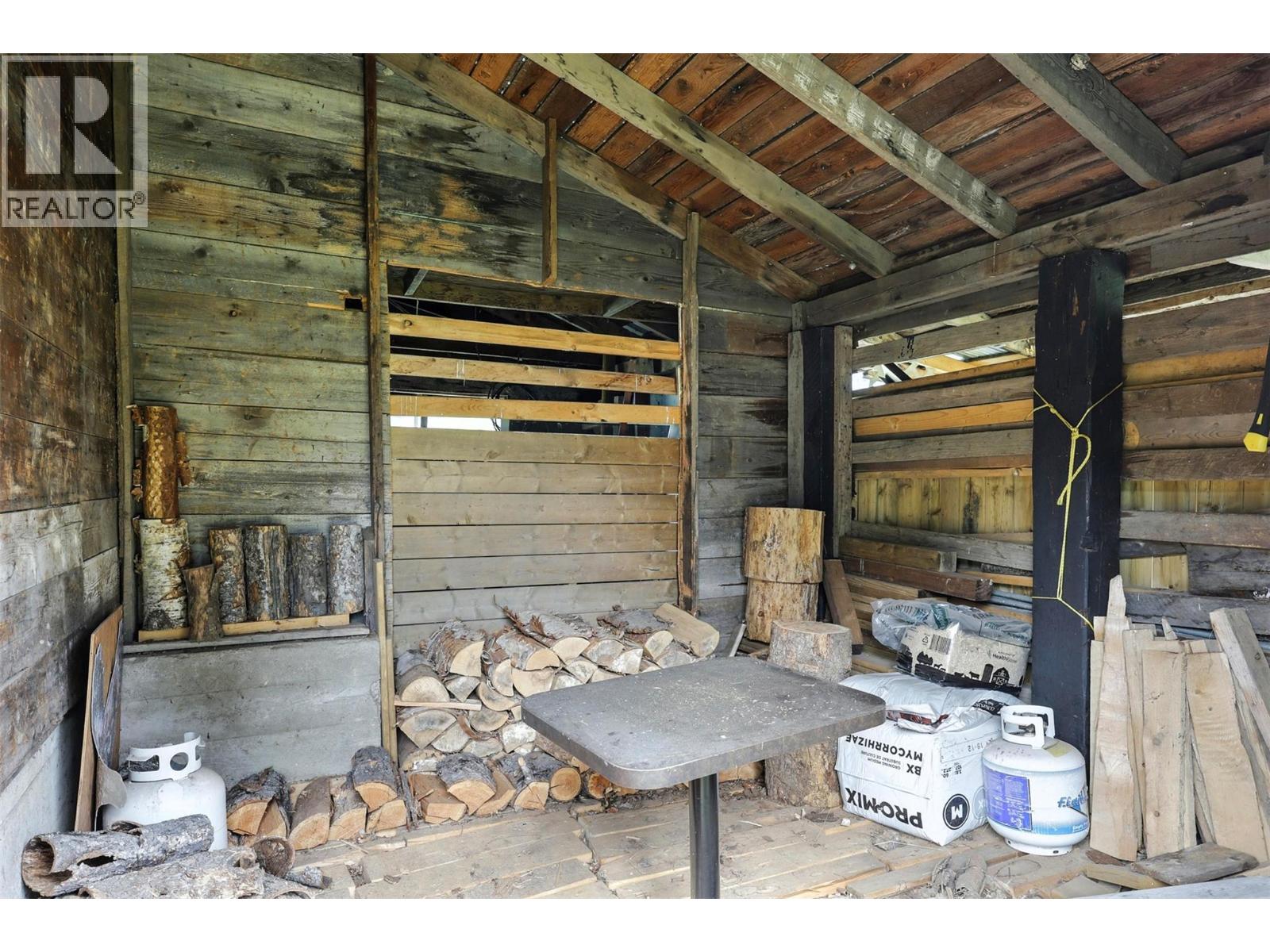 1653 Birch Island Lost Creek Road, Clearwater