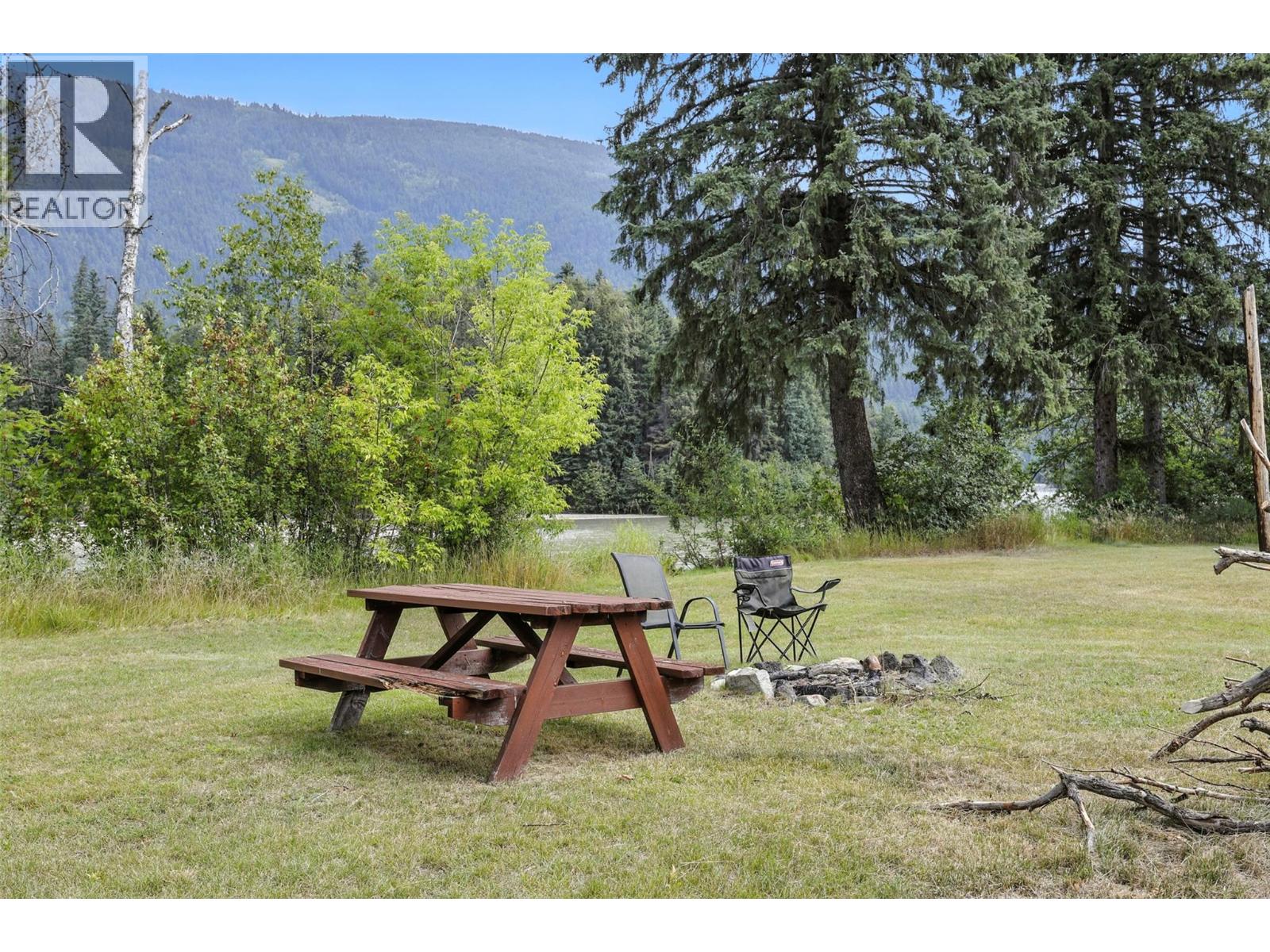 1653 Birch Island Lost Creek Road, Clearwater