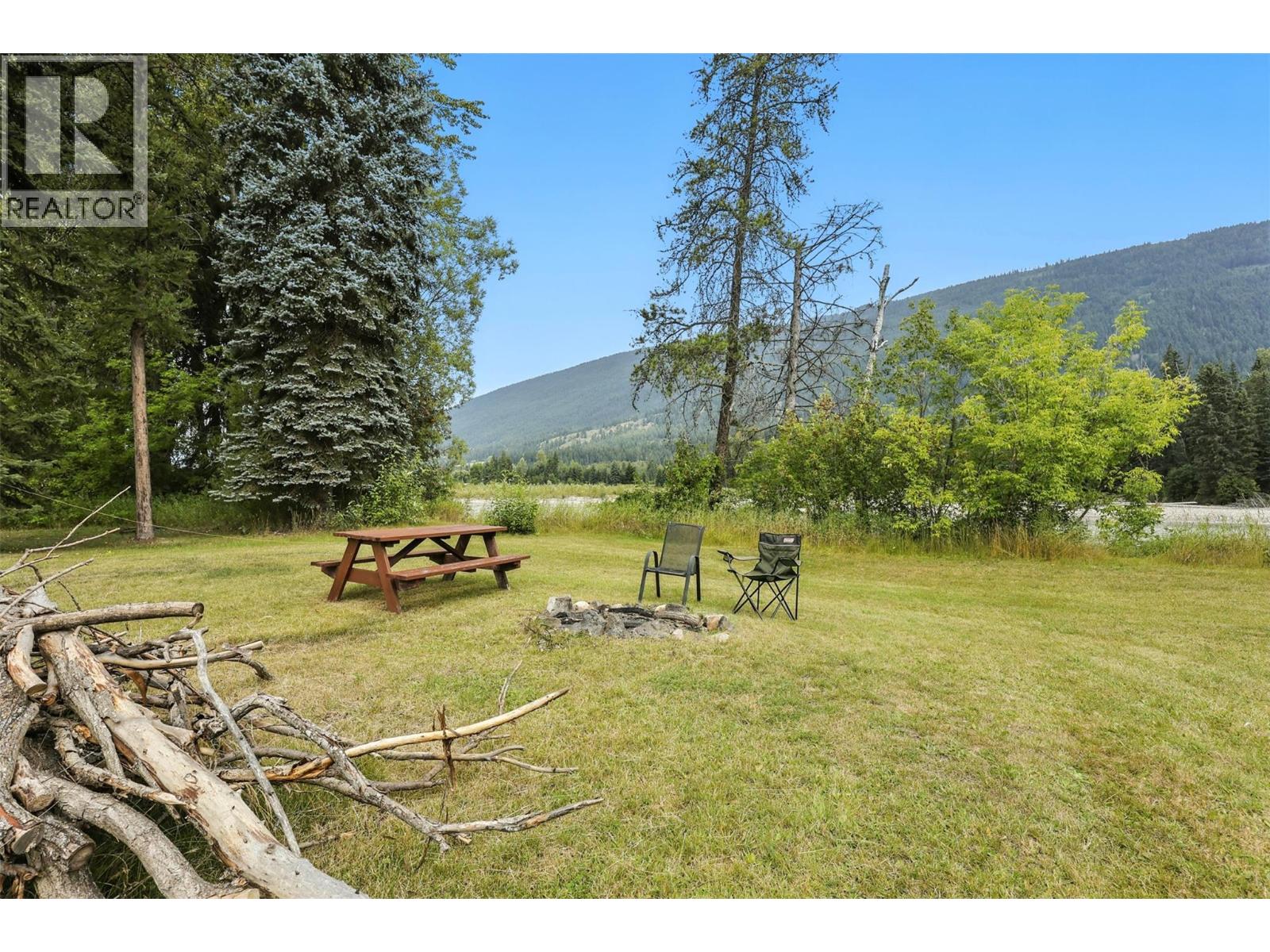 1653 Birch Island Lost Creek Road, Clearwater