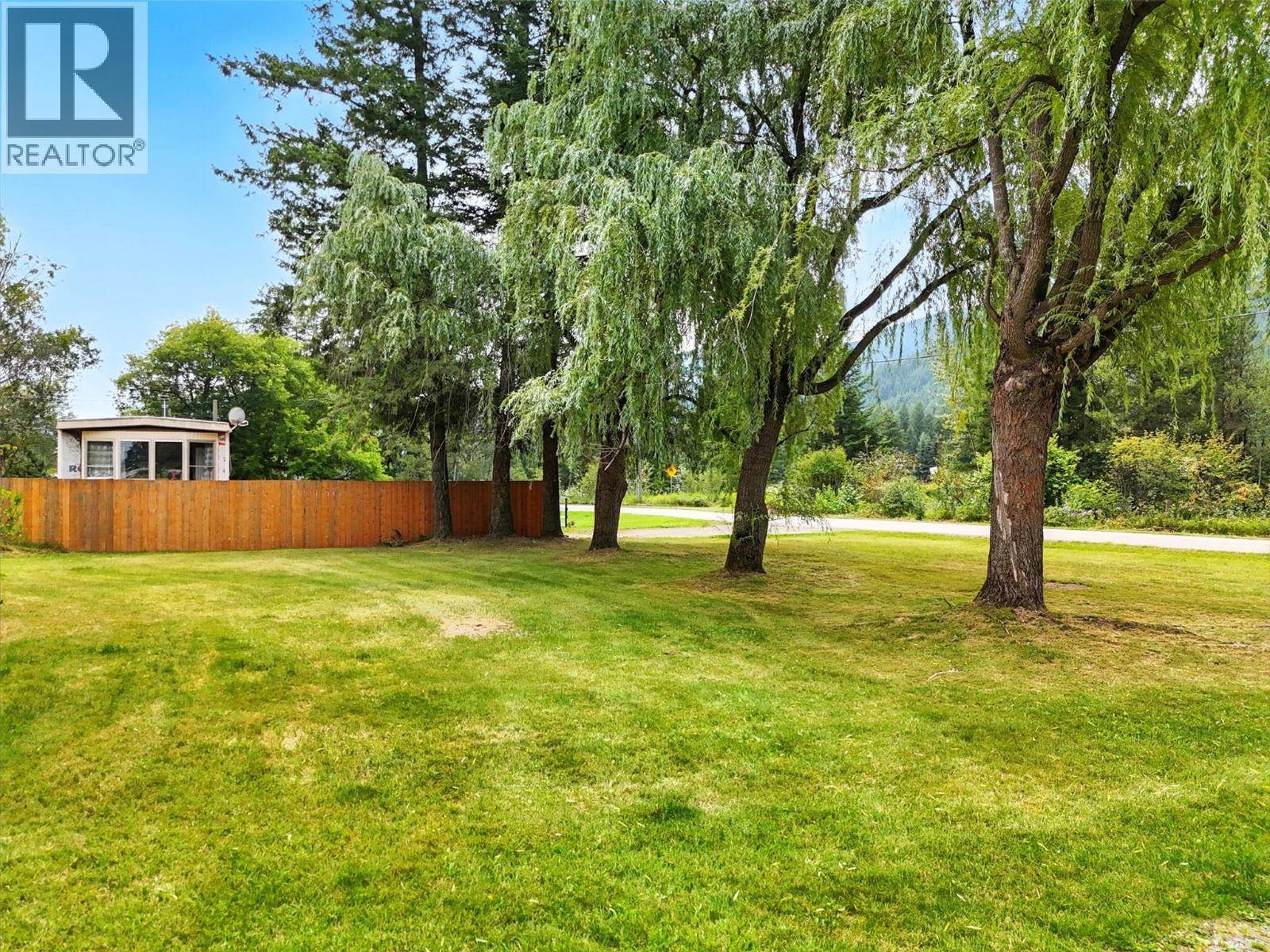 1653 Birch Island Lost Creek Road, Clearwater