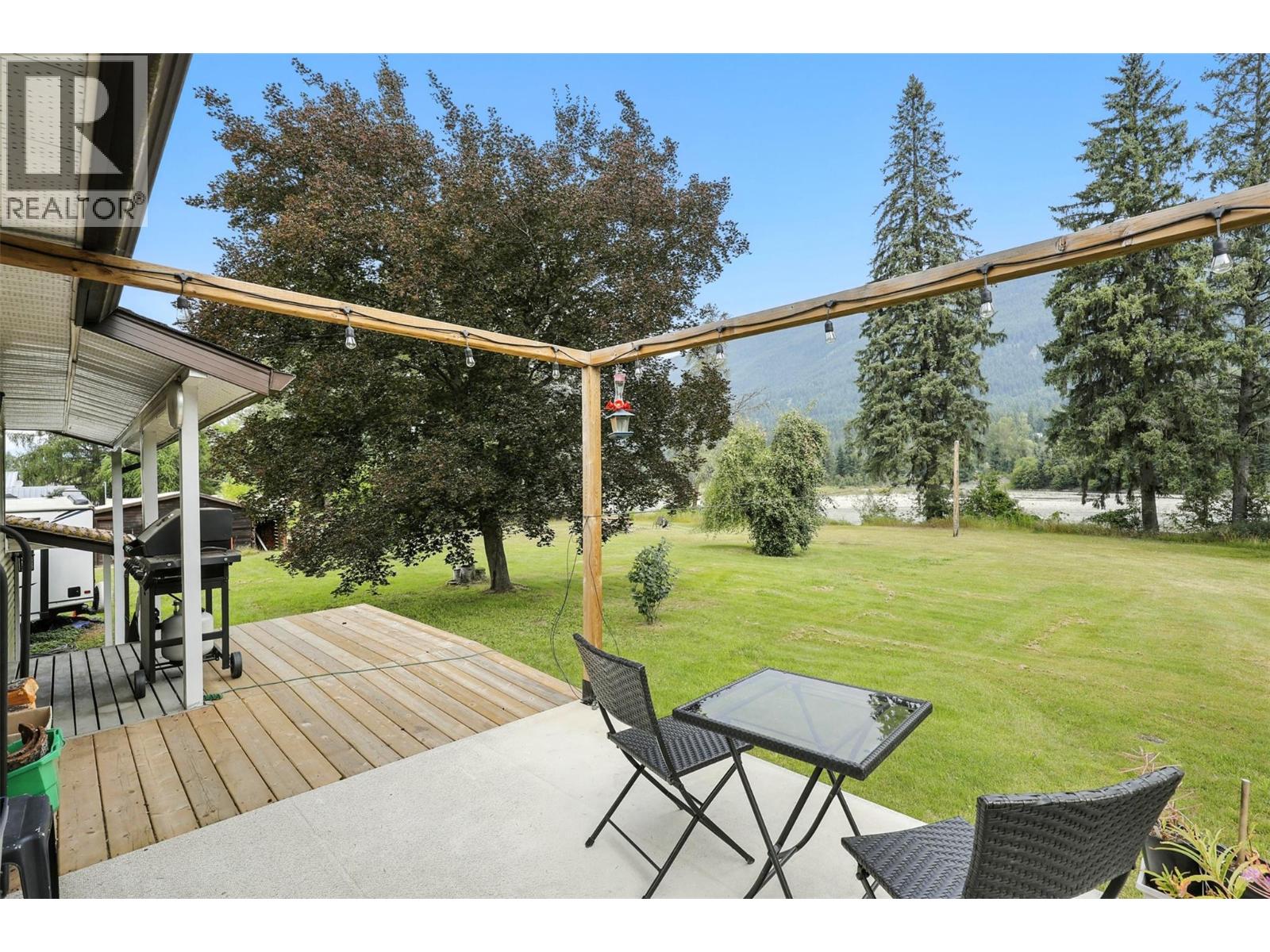 1653 Birch Island Lost Creek Road, Clearwater