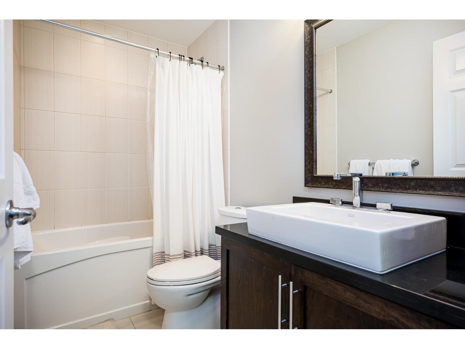 7 3009 156 STREET, Surrey