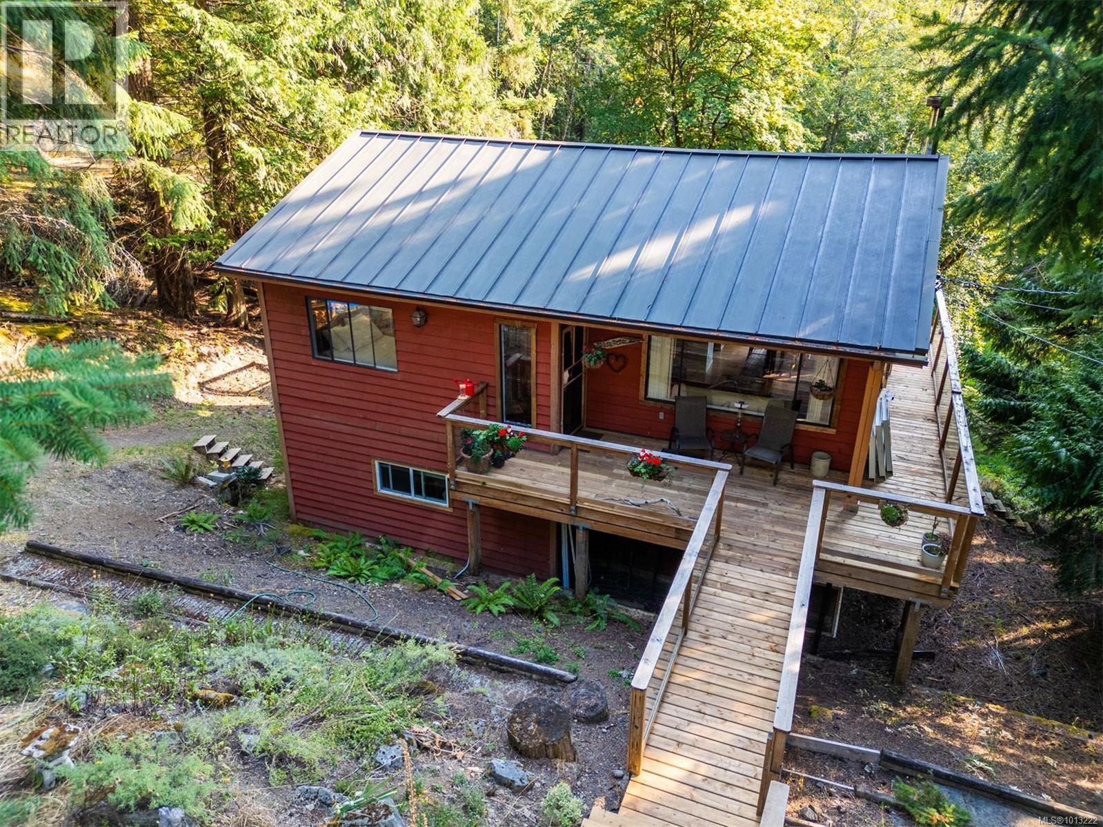  4609 Sailor Road, Pender Island