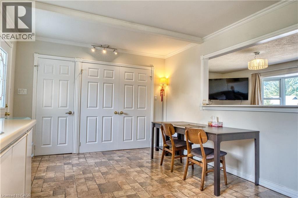 365 ADELINE Drive - 11