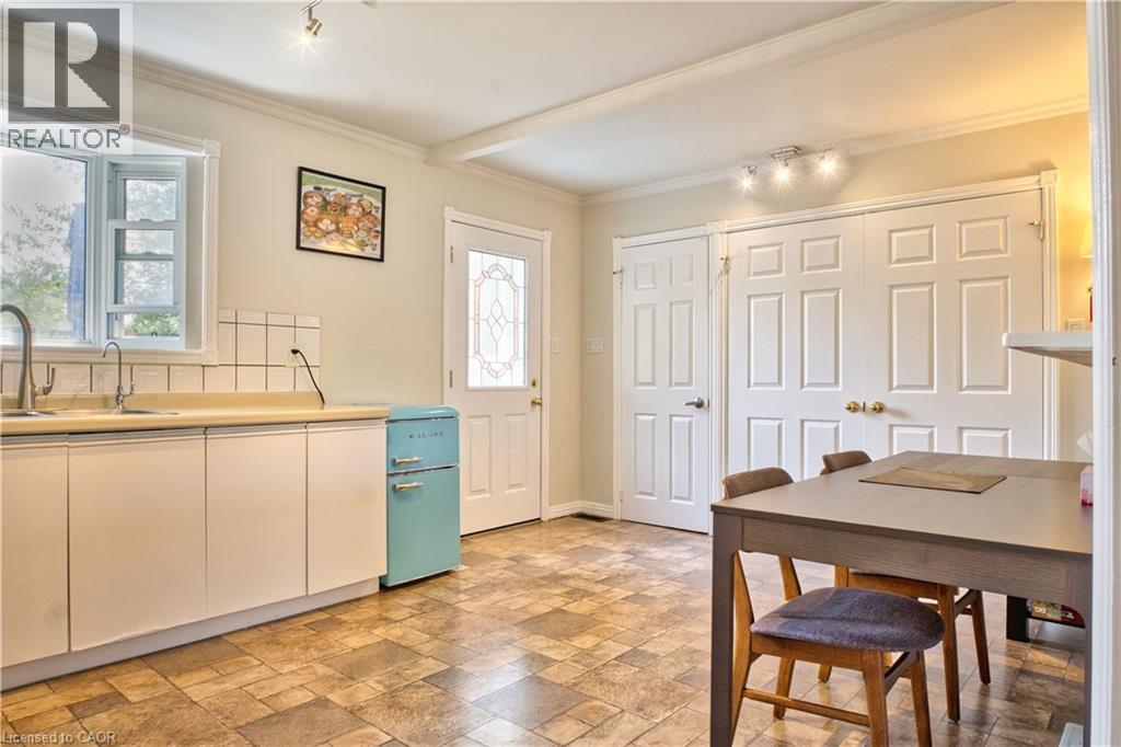 365 ADELINE Drive - 7