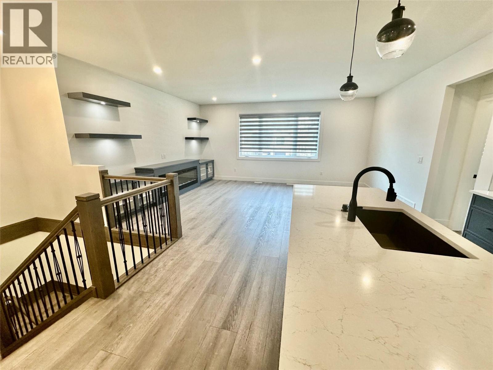 18 830 Westview Way, West Kelowna