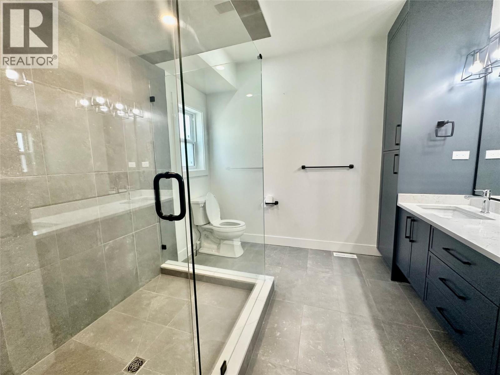 18 830 Westview Way, West Kelowna