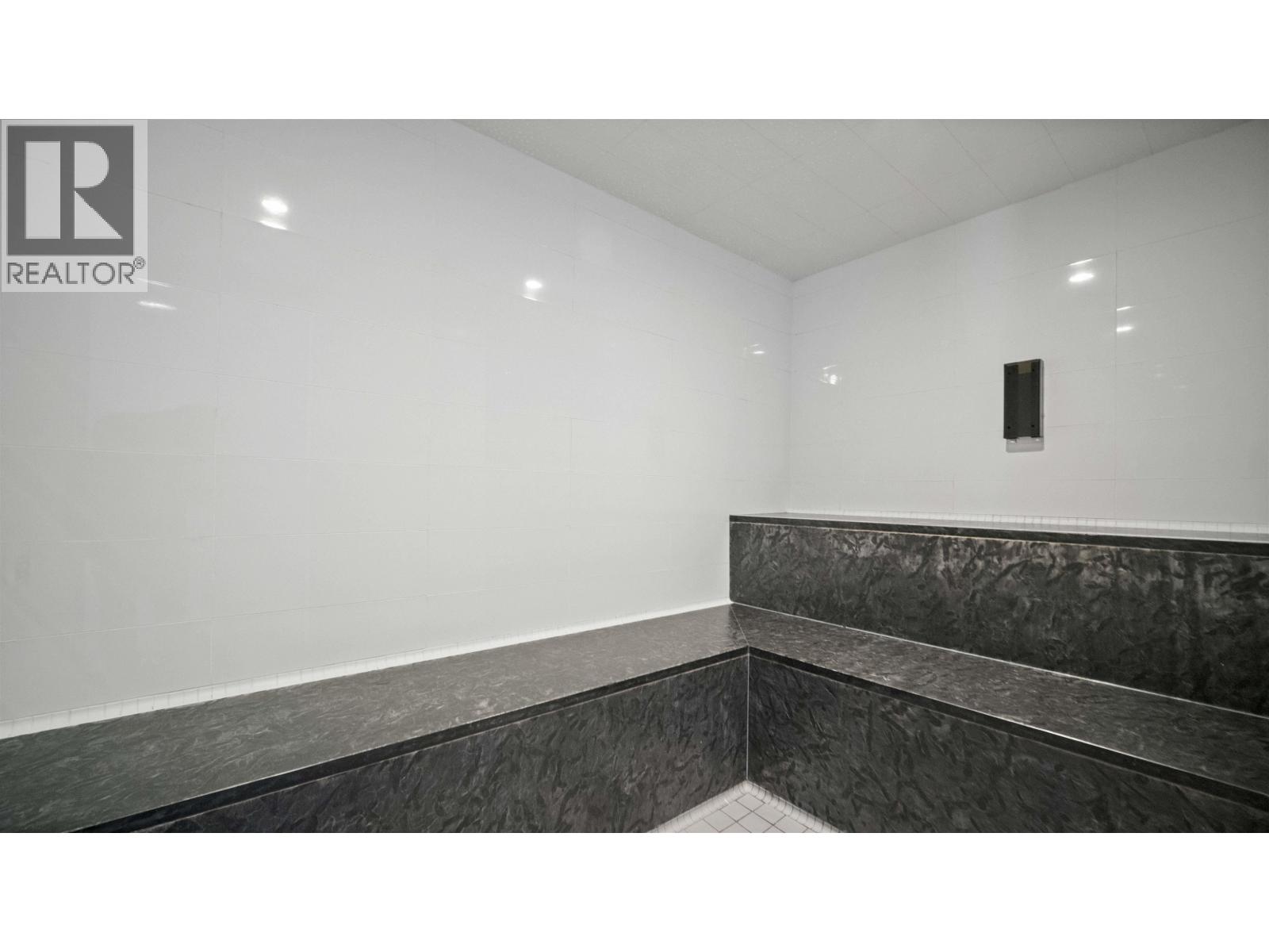 206 1477 W PENDER STREET, Vancouver