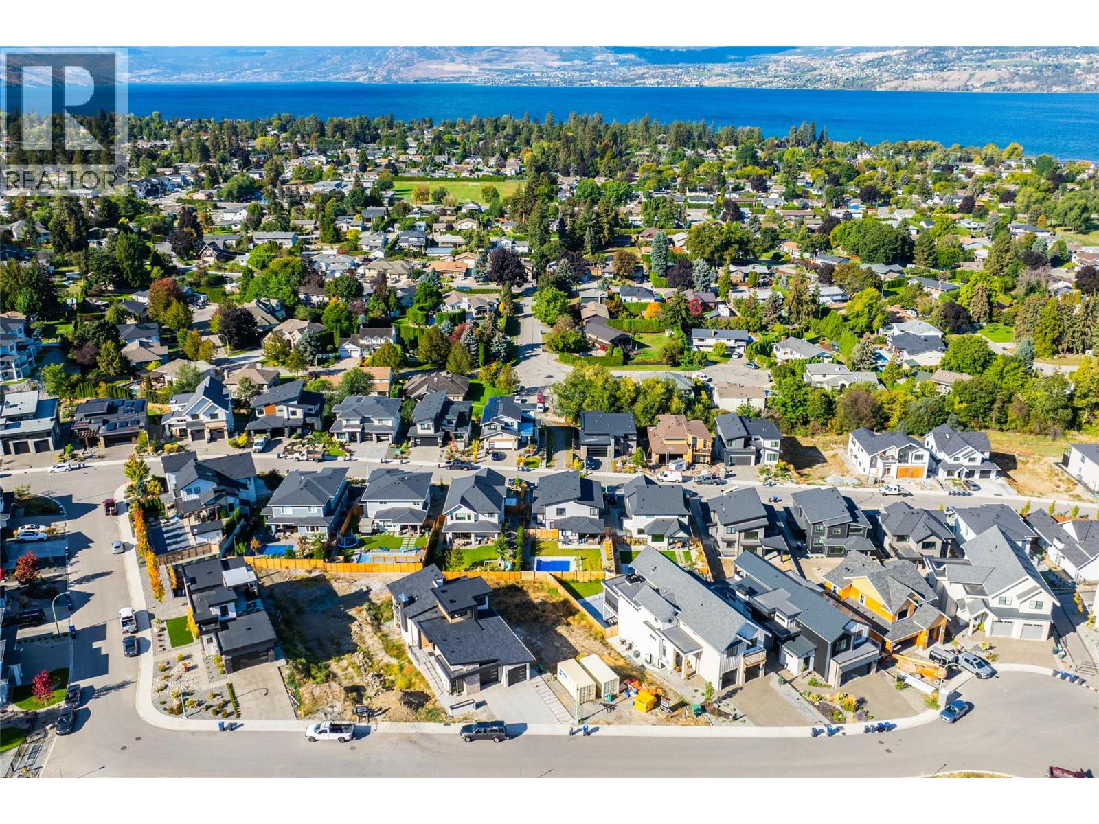  916 Bull Crescent, Kelowna