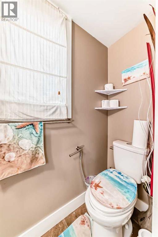 Single Family House for Sale in  Varsity Estates Court NW Varsity Calgary 