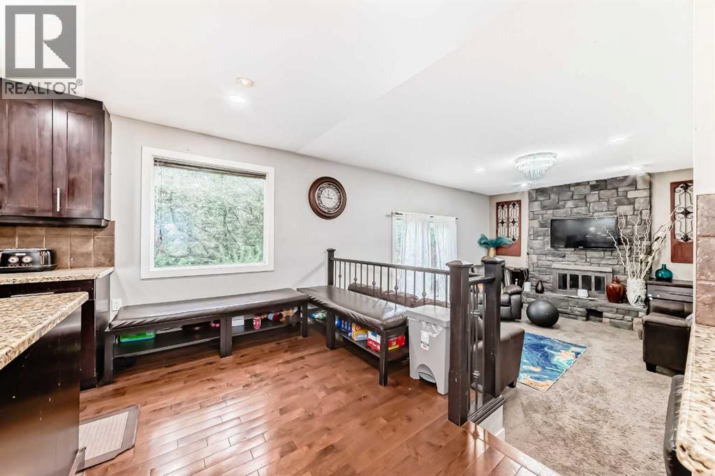 Single Family House for Sale in  Varsity Estates Court NW Varsity Calgary 