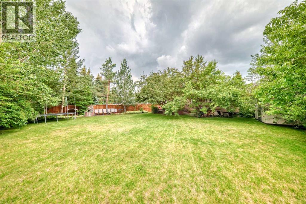 Single Family House for Sale in  Varsity Estates Court NW Varsity Calgary 