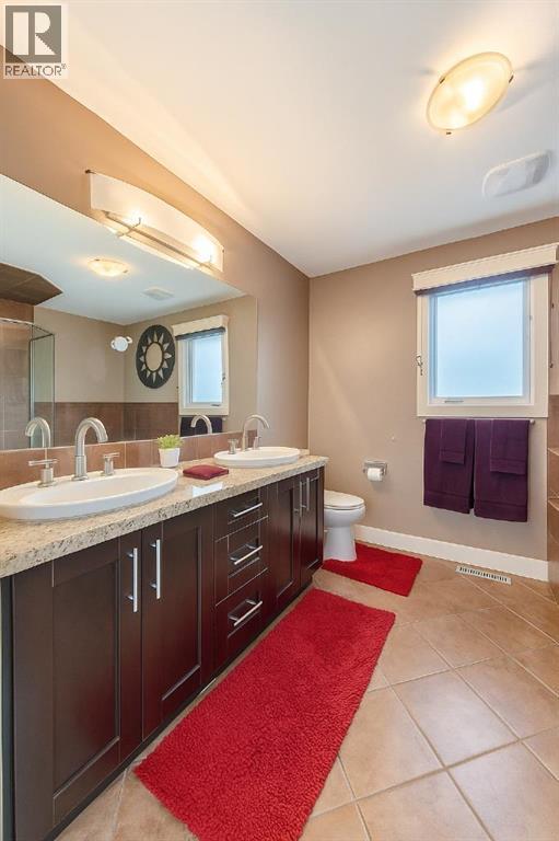 Single Family House for Sale in  Varsity Estates Court NW Varsity Calgary 