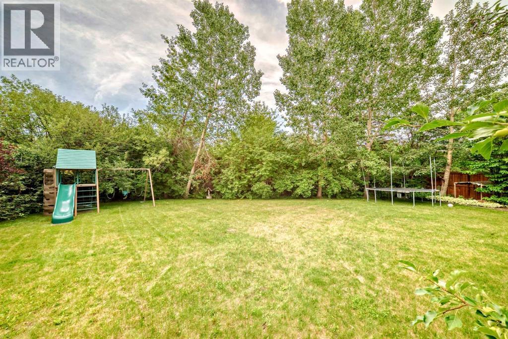 Single Family House for Sale in  Varsity Estates Court NW Varsity Calgary 