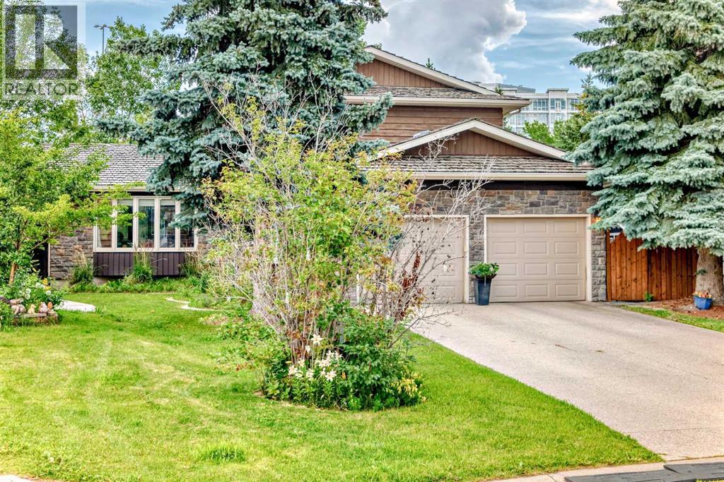 Single Family House for Sale in  Varsity Estates Court NW Varsity Calgary 