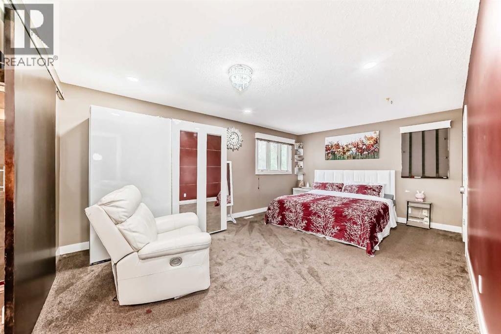 Single Family House for Sale in  Varsity Estates Court NW Varsity Calgary 