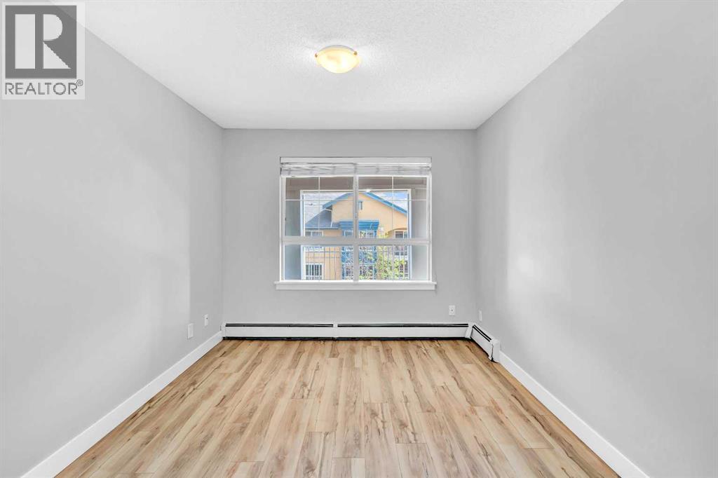 Single Family House for Sale in   Richard Court SW Lincoln Park Calgary 