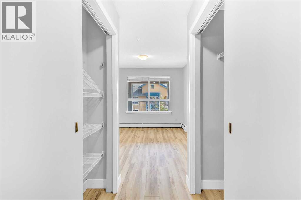 Single Family House for Sale in   Richard Court SW Lincoln Park Calgary 