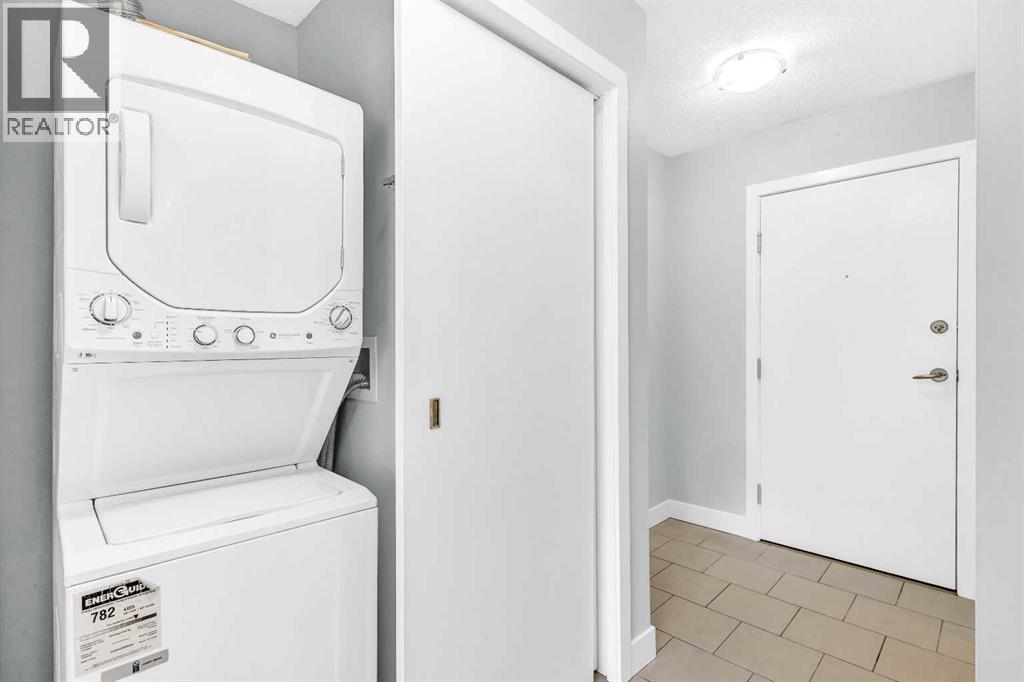 Single Family House for Sale in   Richard Court SW Lincoln Park Calgary 