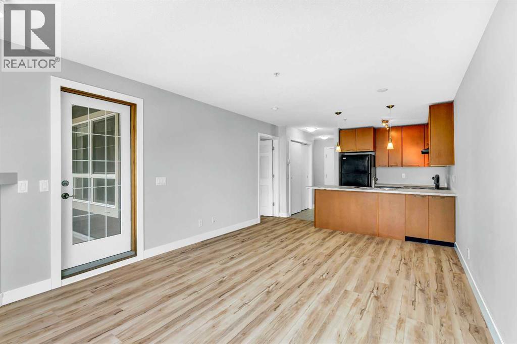 Single Family House for Sale in   Richard Court SW Lincoln Park Calgary 