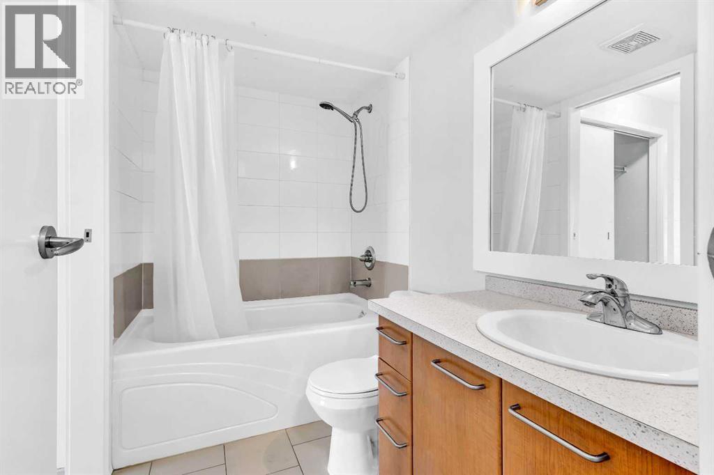 Single Family House for Sale in   Richard Court SW Lincoln Park Calgary 