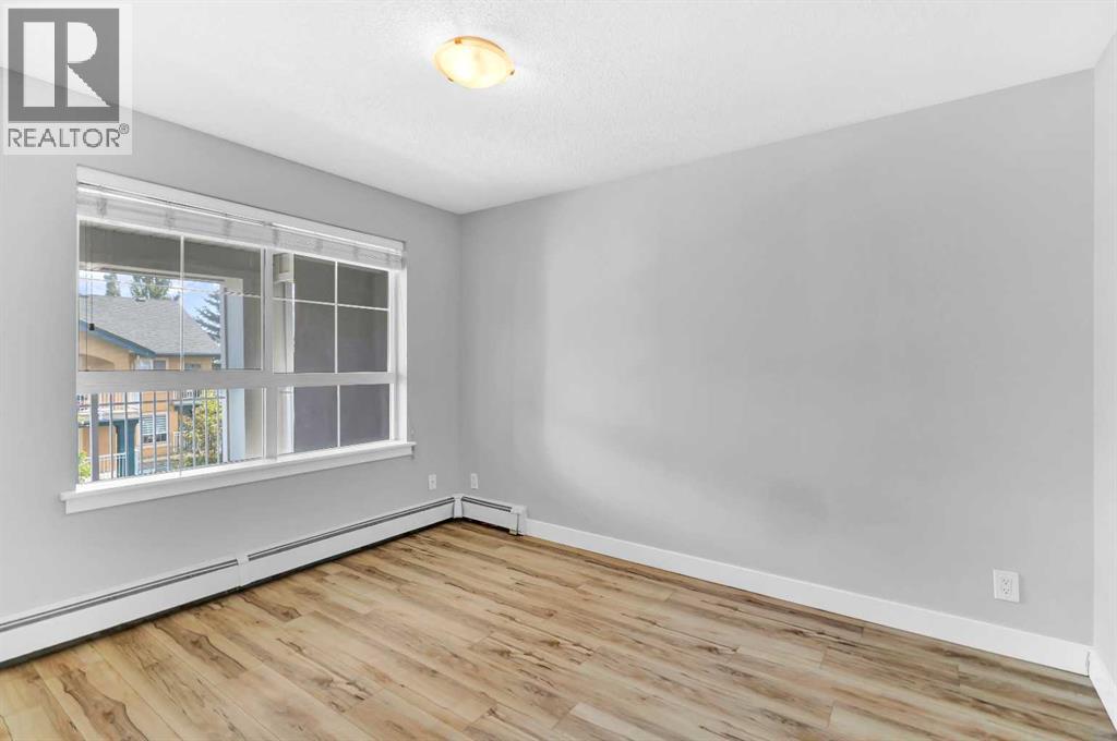 Single Family House for Sale in   Richard Court SW Lincoln Park Calgary 