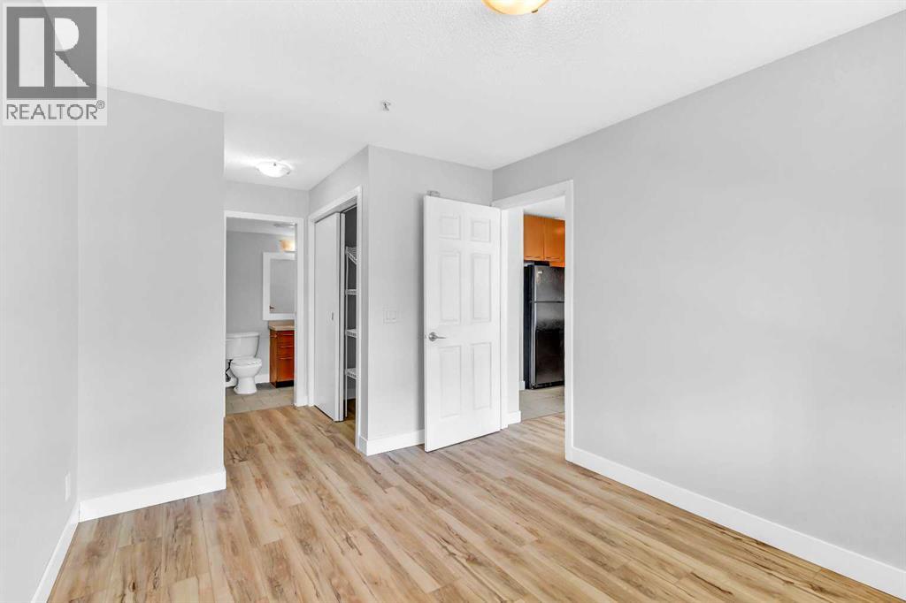 Single Family House for Sale in   Richard Court SW Lincoln Park Calgary 