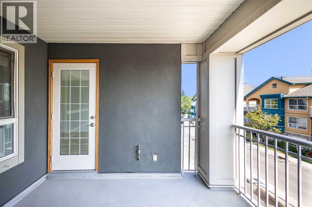 Single Family House for Sale in   Richard Court SW Lincoln Park Calgary 