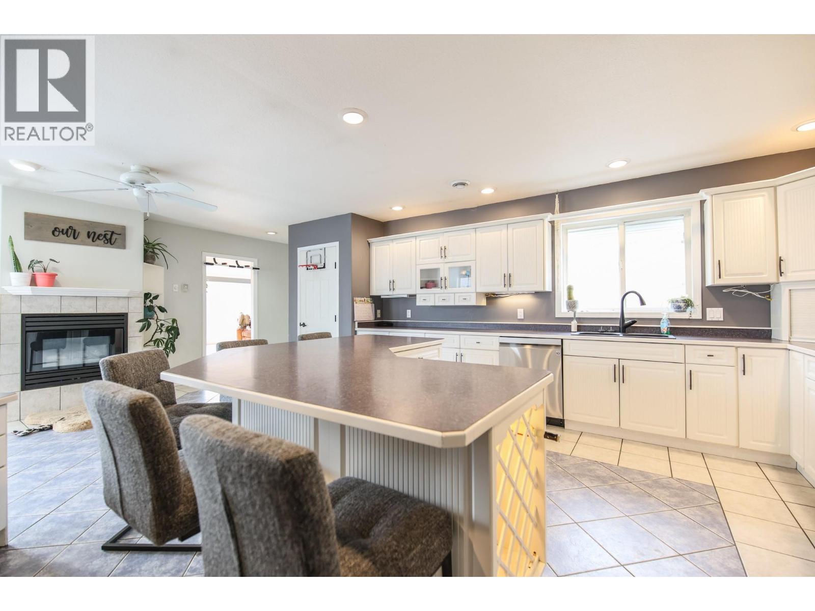  384 19 Road, Oliver
