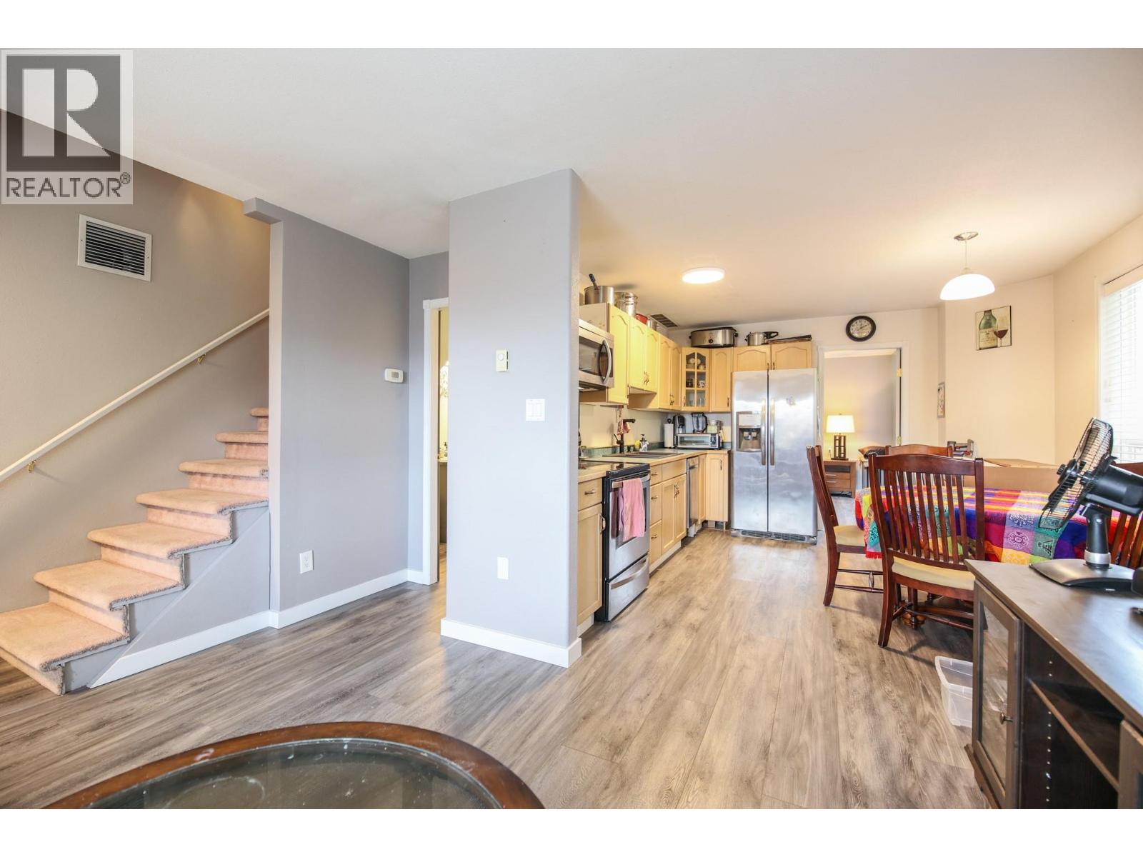  384 19 Road, Oliver