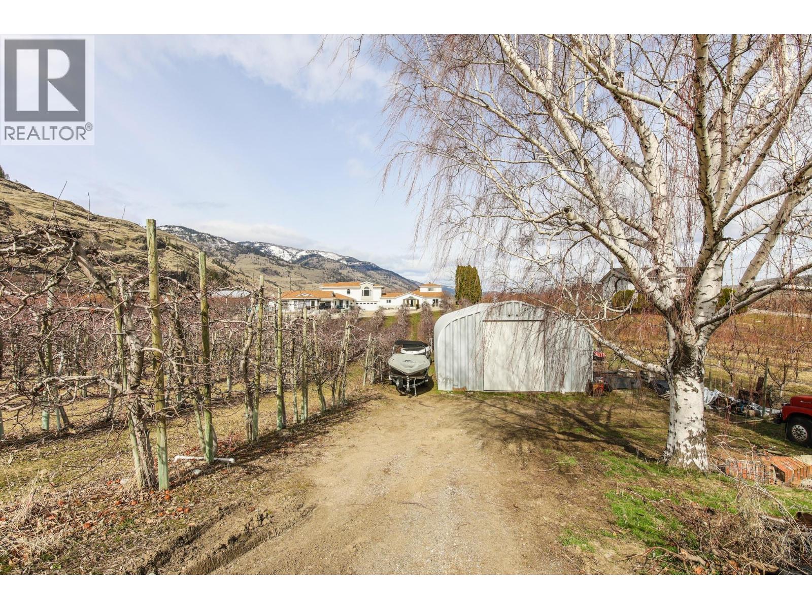  384 19 Road, Oliver