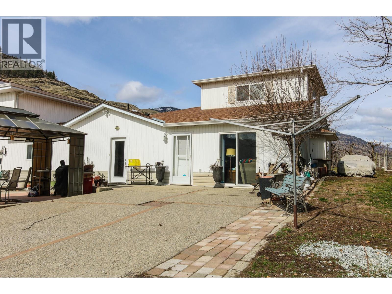  384 19 Road, Oliver