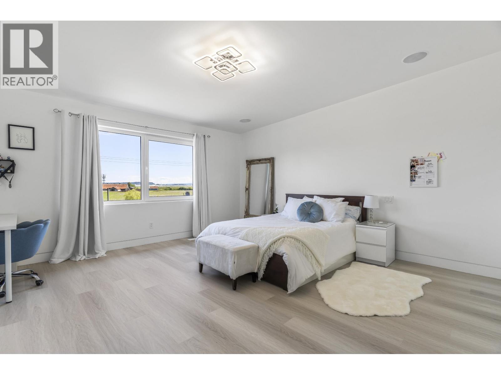 4259 RIVER Road West, Delta