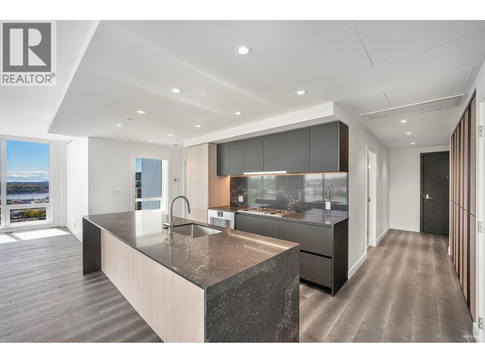 2604 1500 FERN STREET, North Vancouver
