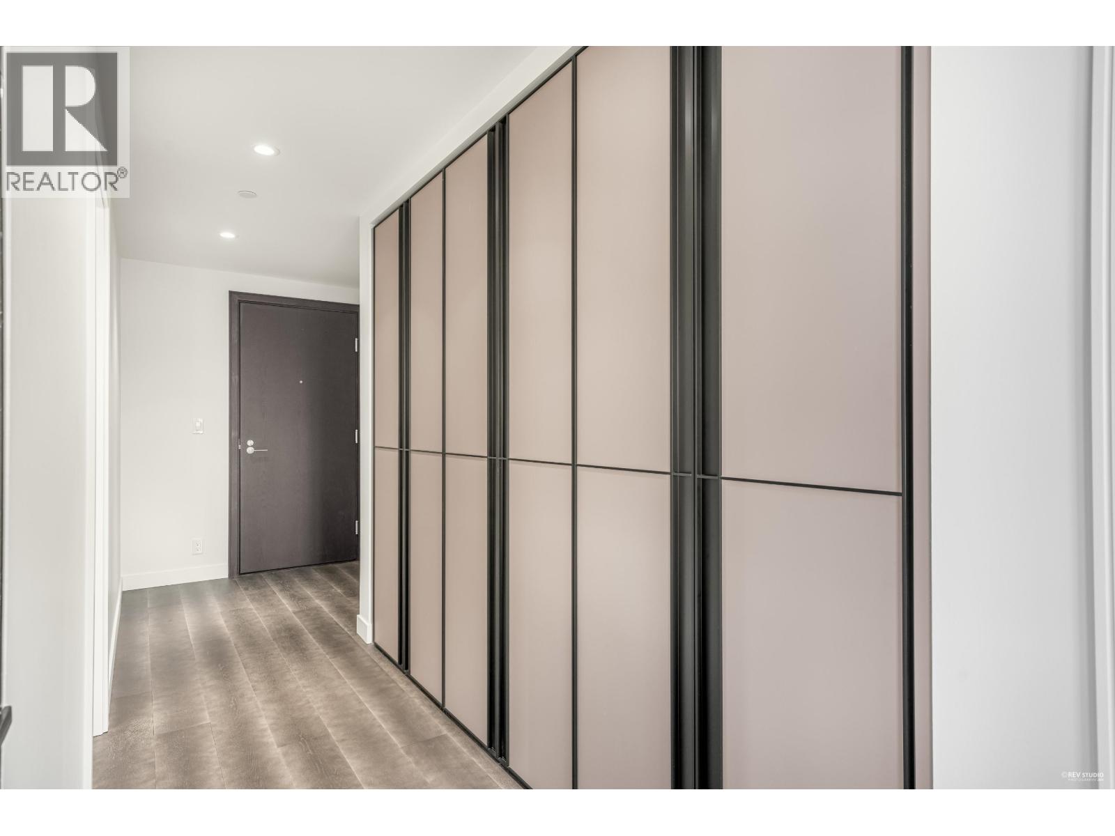 2604 1500 FERN STREET, North Vancouver
