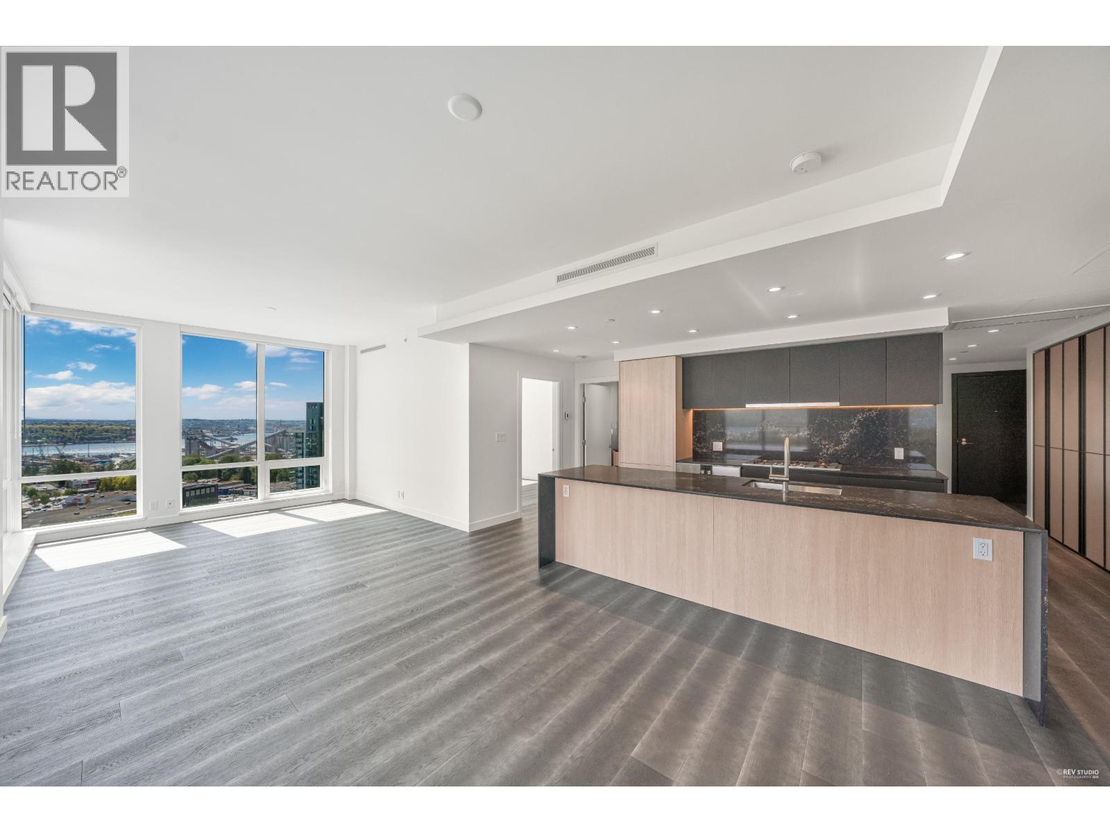 2604 1500 FERN STREET, North Vancouver