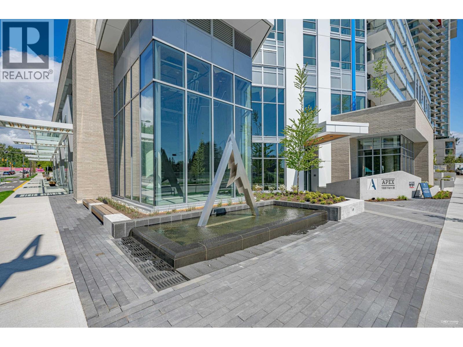 2604 1500 FERN STREET, North Vancouver