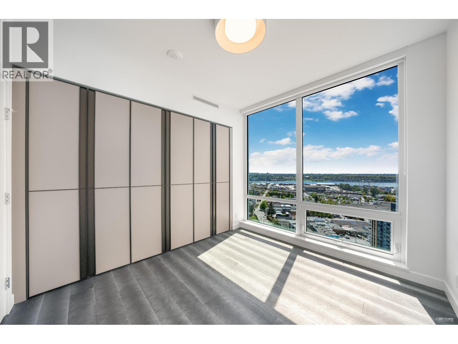 2604 1500 FERN STREET, North Vancouver