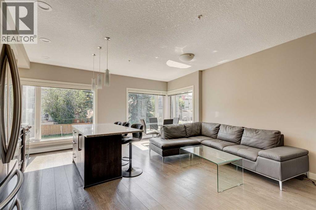 Single Family House for Sale in    Avenue SW Parkhill Calgary 