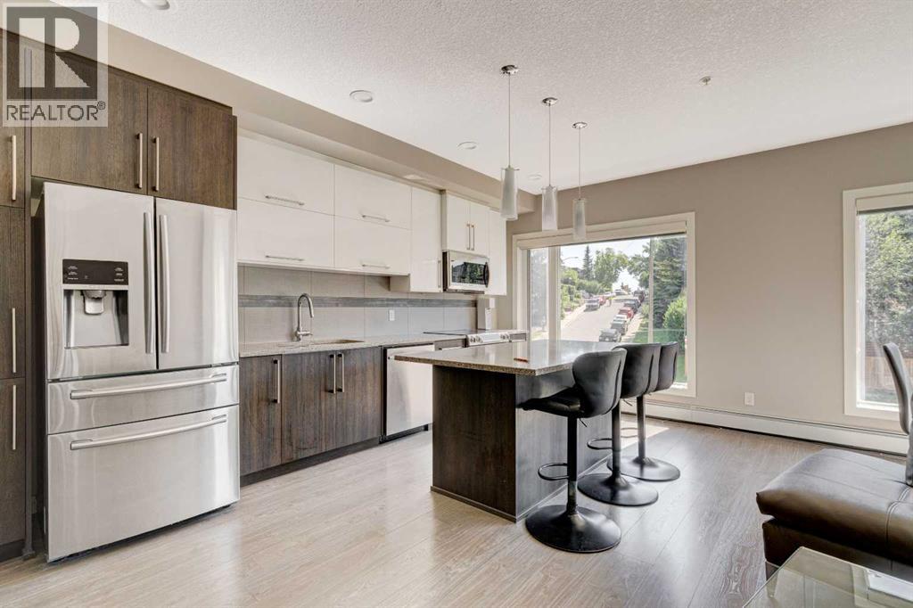 Single Family House for Sale in    Avenue SW Parkhill Calgary 
