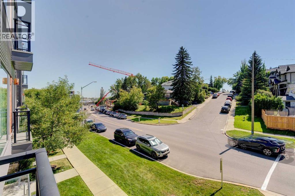 Single Family House for Sale in    Avenue SW Parkhill Calgary 