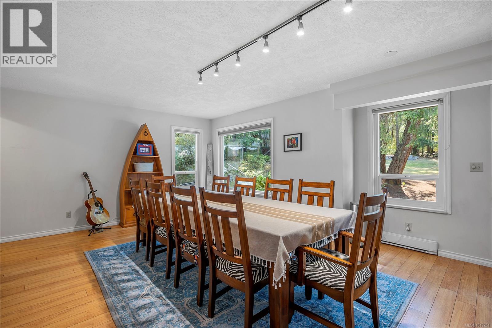 1312 McKenzie Dr, Duncan