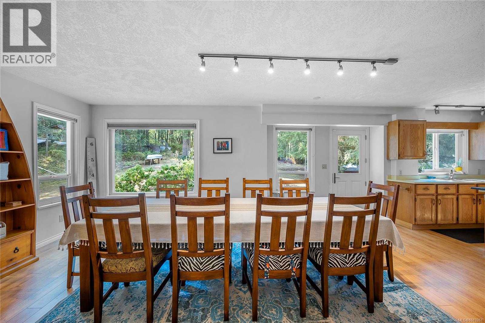 1312 McKenzie Dr, Duncan