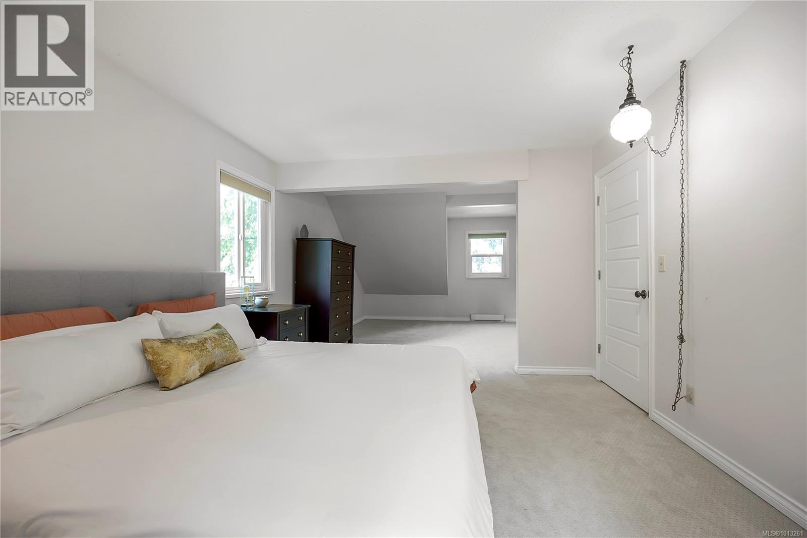 1312 McKenzie Dr, Duncan