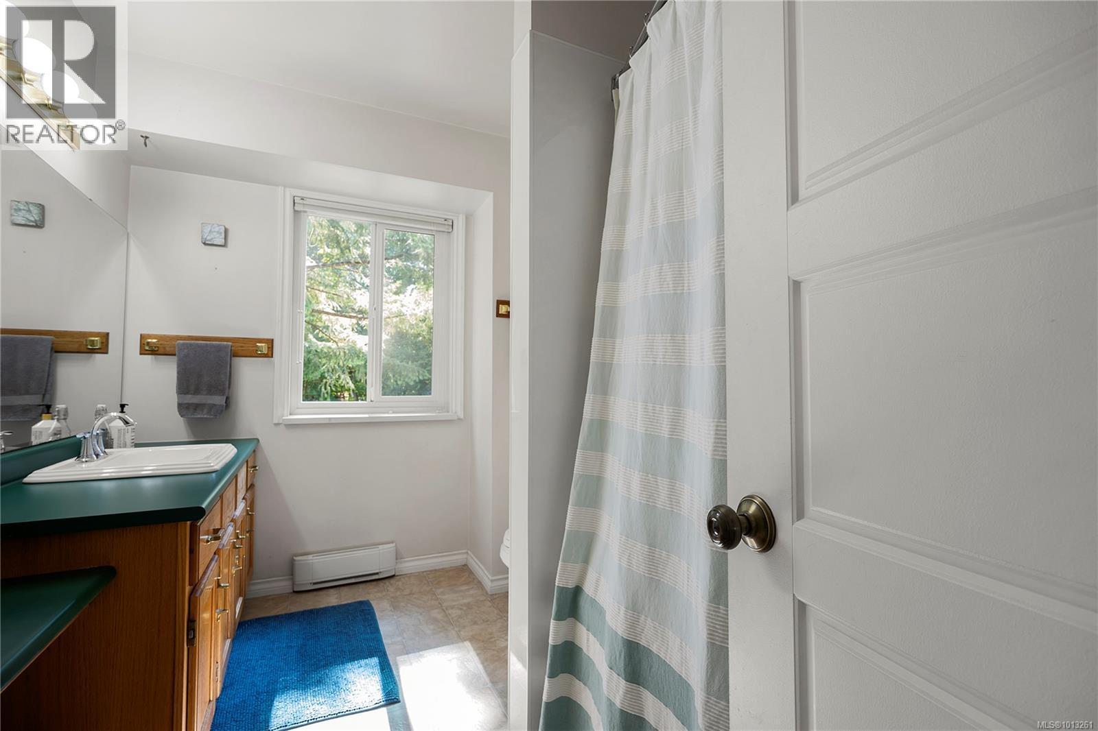 1312 McKenzie Dr, Duncan