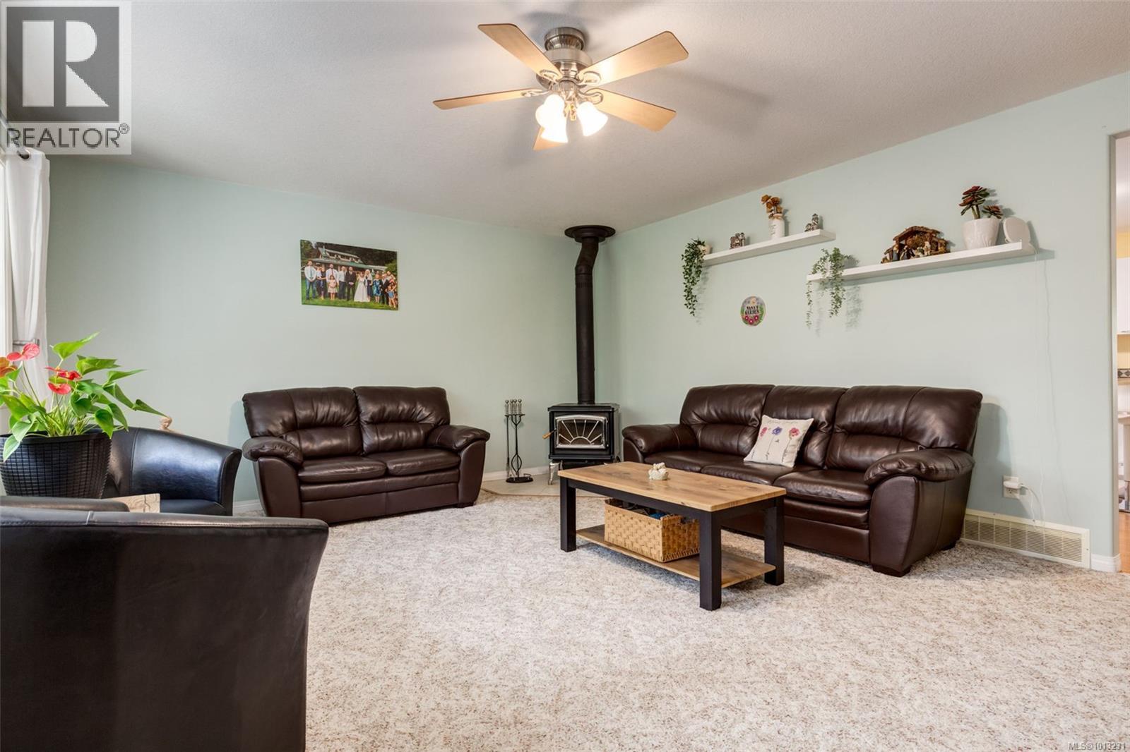 1356 Meadowood Way, Qualicum Beach