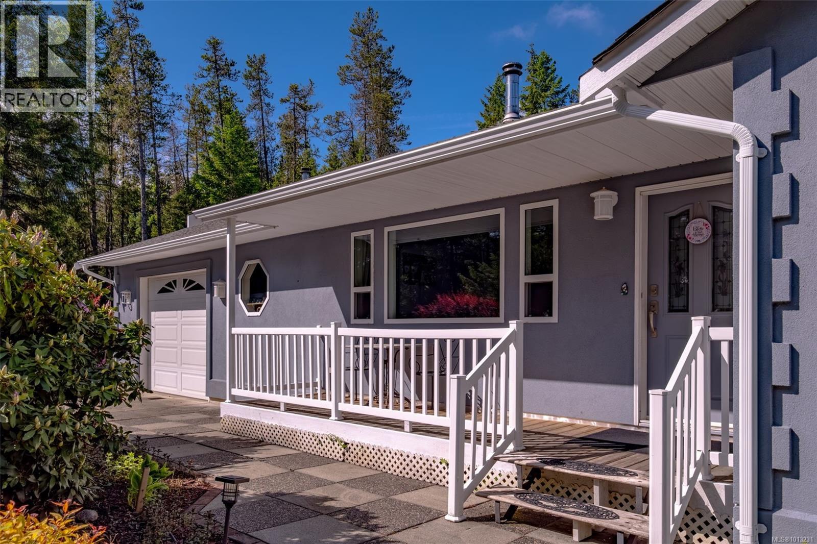 1356 Meadowood Way, Qualicum Beach